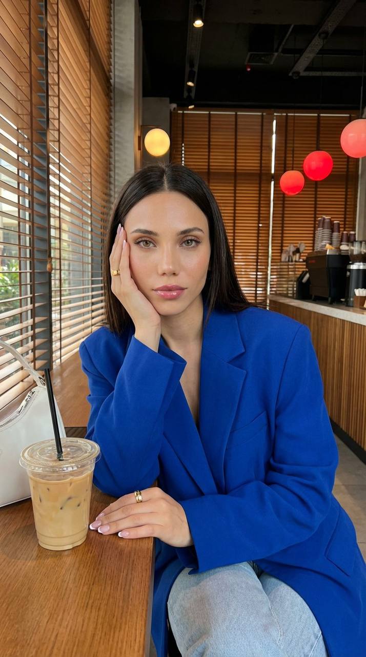 Синий блейзер